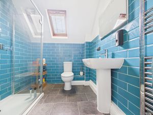 Family Bathroom- click for photo gallery